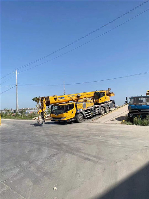 交城县吊车作业时，可能会产生哪些额外收费项目？