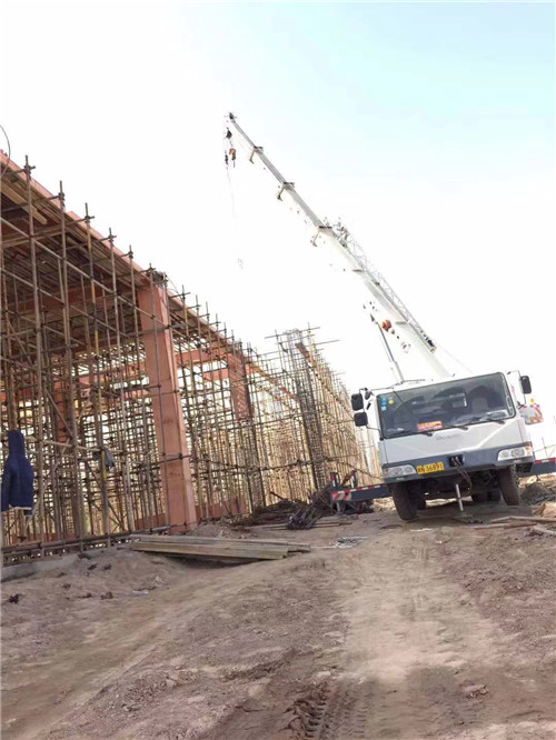 交城县吊车作业的安全注意事项有哪些？